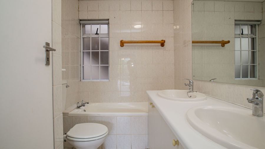 To Let 2 Bedroom Property for Rent in Hout Bay Western Cape